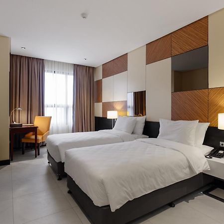 Summit Hotel Tacloban Esterno foto