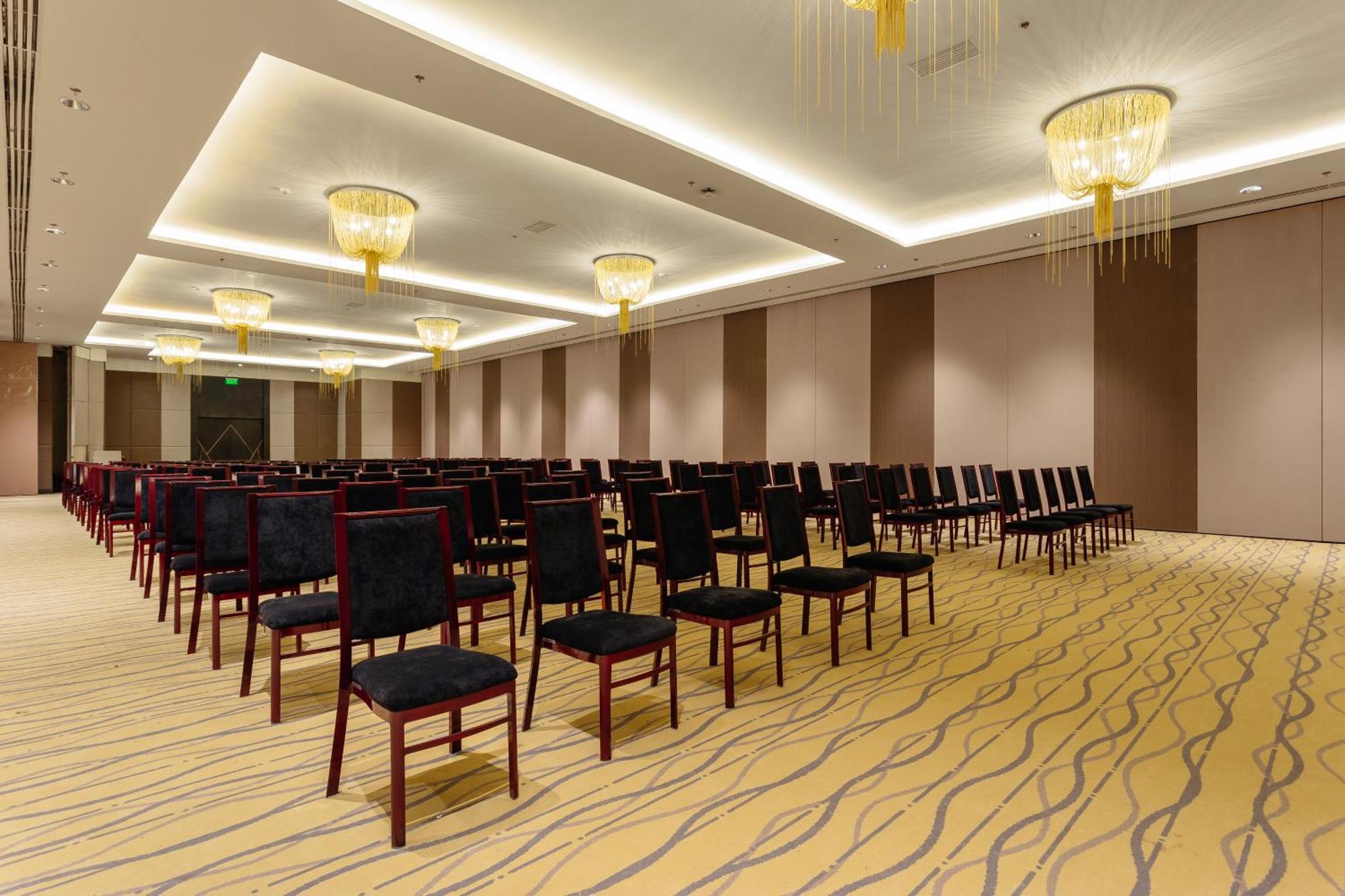 Summit Hotel Tacloban Esterno foto