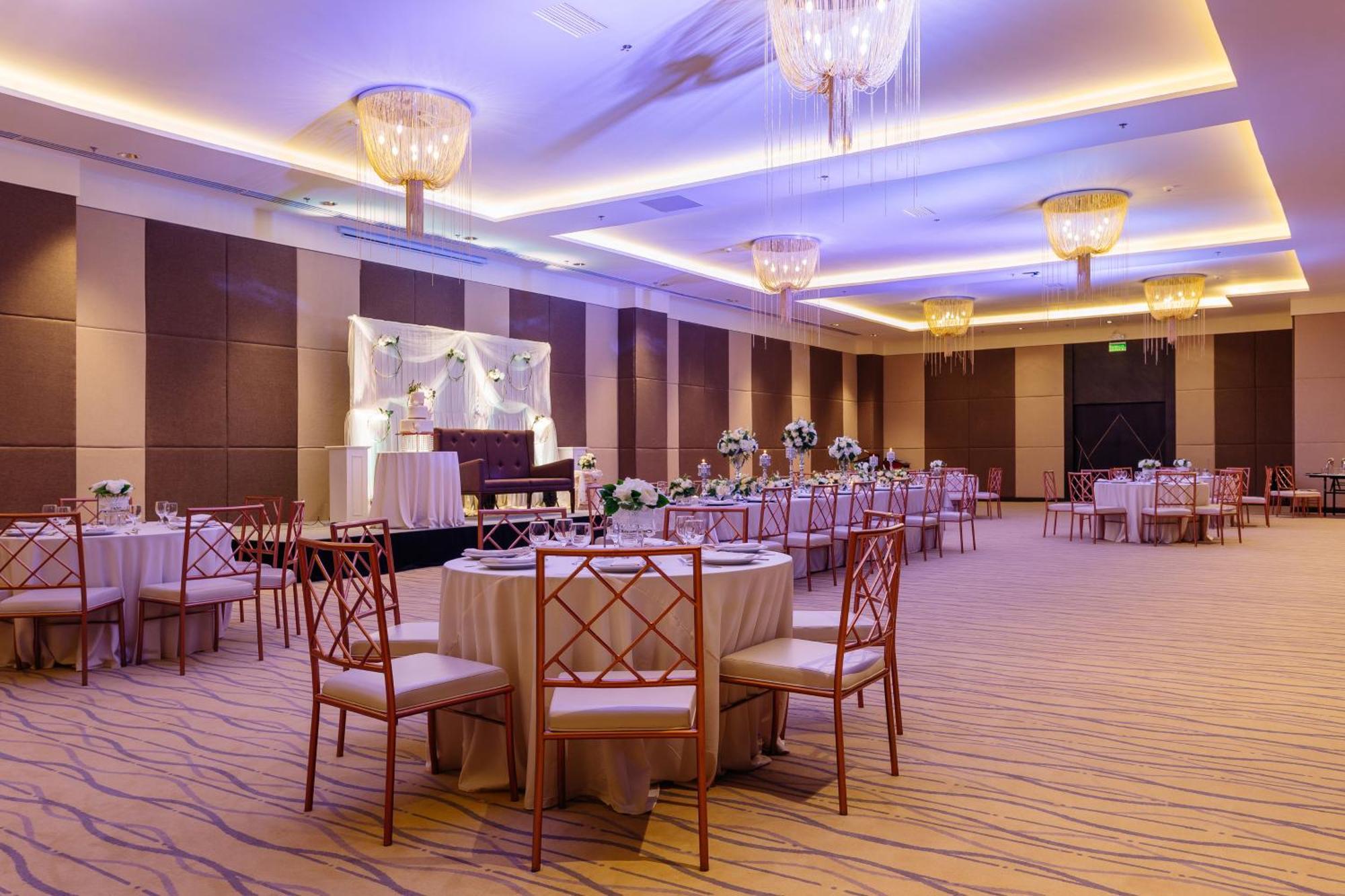 Summit Hotel Tacloban Esterno foto