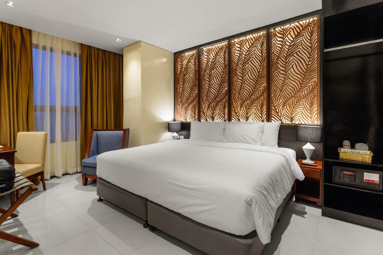 Summit Hotel Tacloban Esterno foto