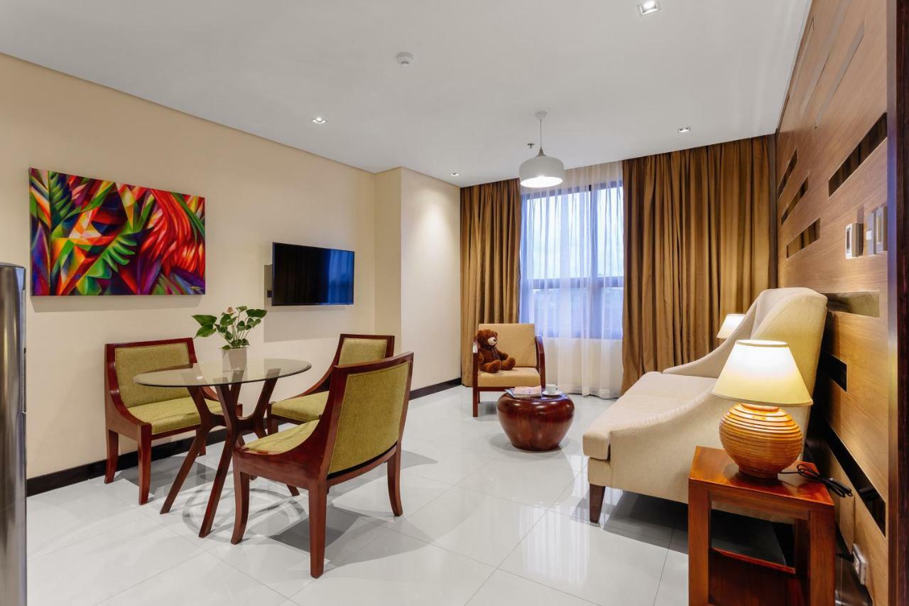Summit Hotel Tacloban Esterno foto