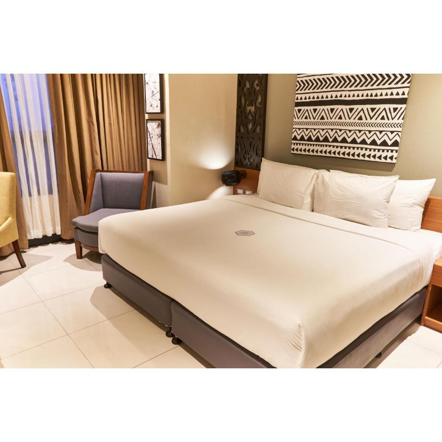 Summit Hotel Tacloban Esterno foto