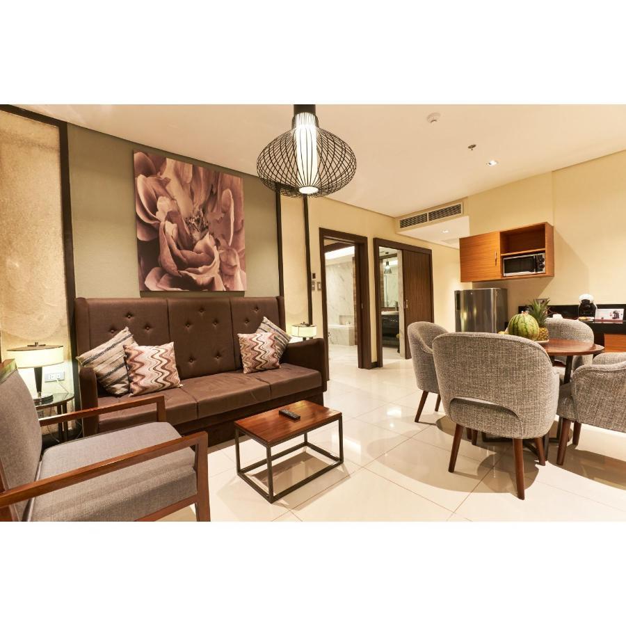 Summit Hotel Tacloban Esterno foto