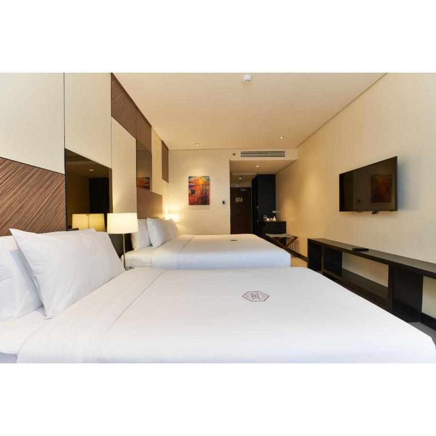 Summit Hotel Tacloban Esterno foto